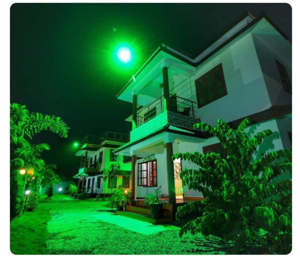 Three Roots Holiday Home Resort Салтэн-Батери Экстерьер фото